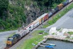 CSX 749 brings up the rear of M422